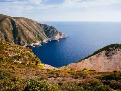 News Summary: Direct Selling Gains Momentum Among Indie Authors as Platforms Like Substack and Draft2Digital Expand Options