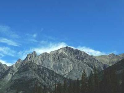 News Podcast: SelfPubCon Highlights Direct-to-Reader Trends, Spotify Launches New Audiobook Selects Platform